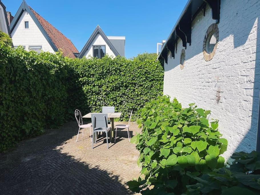 Uniek Vakantieverblijf Den Burg Exterior foto